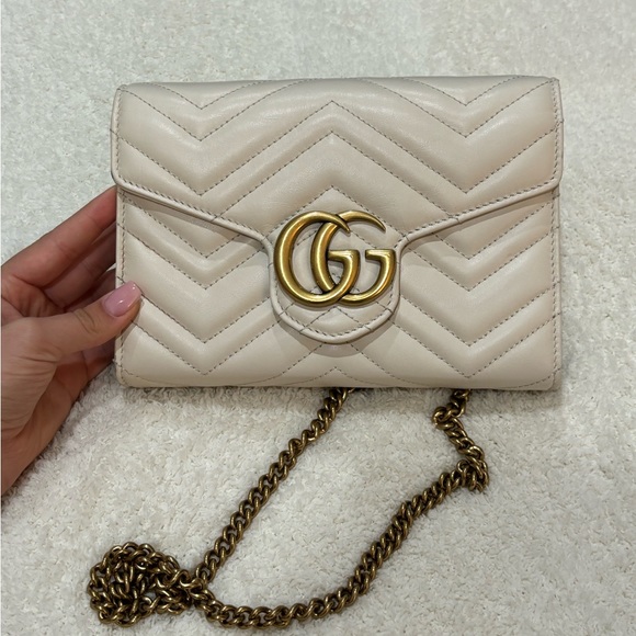 Gucci | WOMAN WALLET (599)GG LION TRAP. CHEVRON GG/LION M. WHITE/M.WHITE - Picture 2 of 9